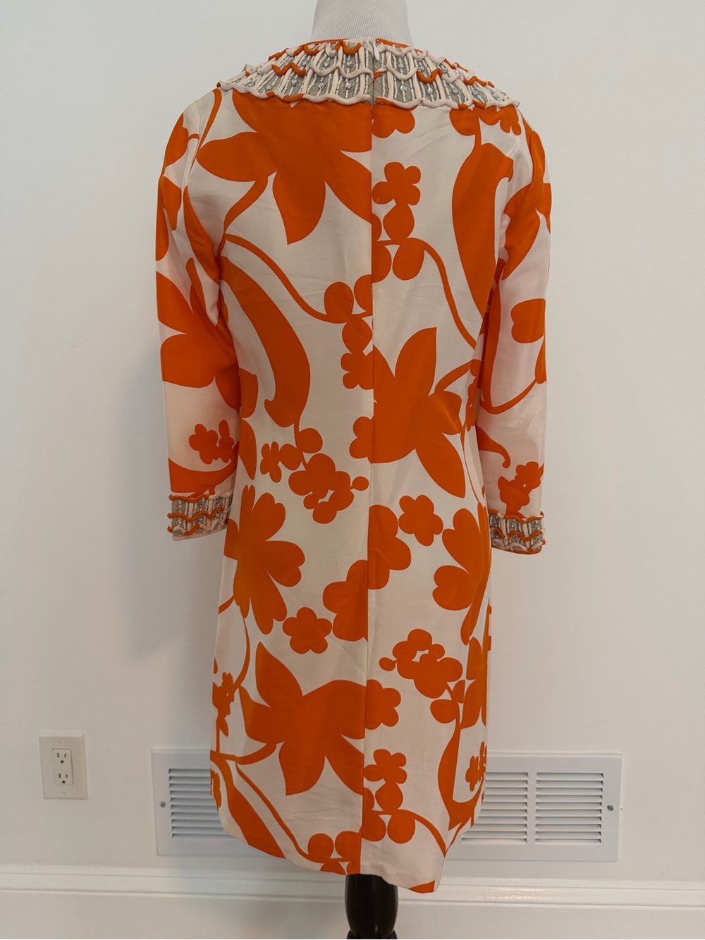 Tory Burch White Dress with Bold Orange Floral Print - Picture 2 of 3